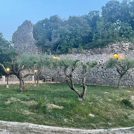 Ferienhaus Le Castellas - En Pleine Nature *